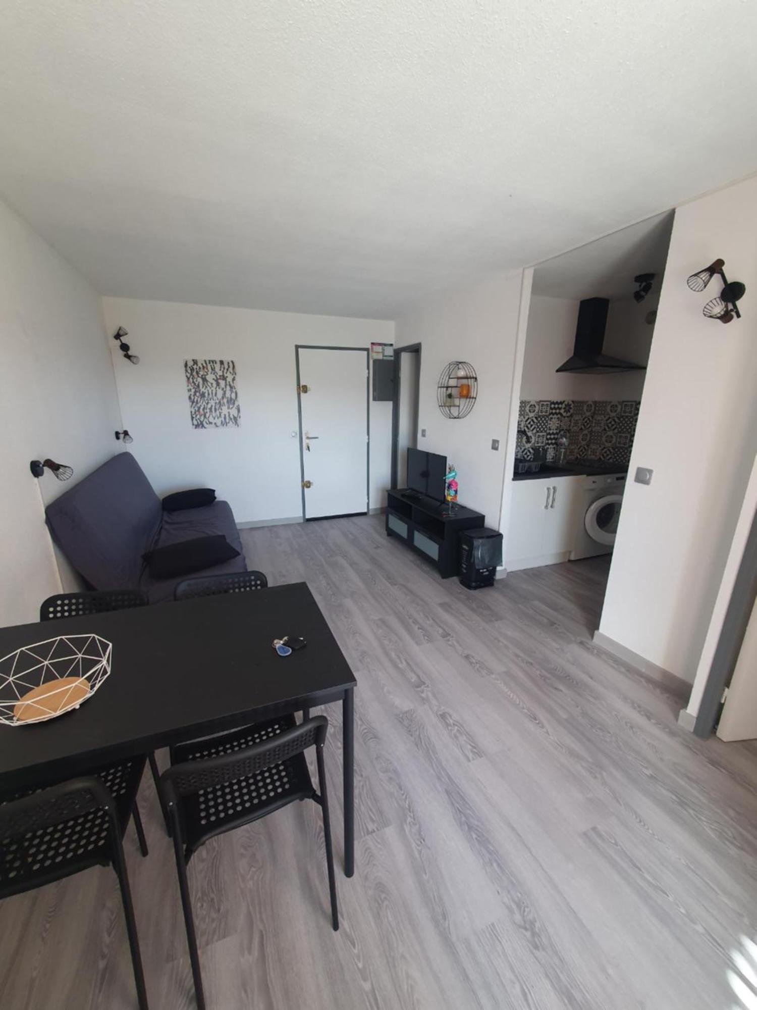 Les Terrasses De La Baronnie Appartement Climatise Avec 1 Chambre Et Piscine Ouverte Du 28 Mai 2025 Au 28 Septembre 2025 르그로뒤후아 외부 사진